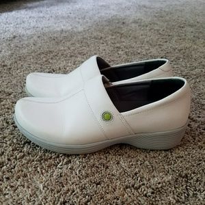 Work Wonders by Dansko Women's Clogs